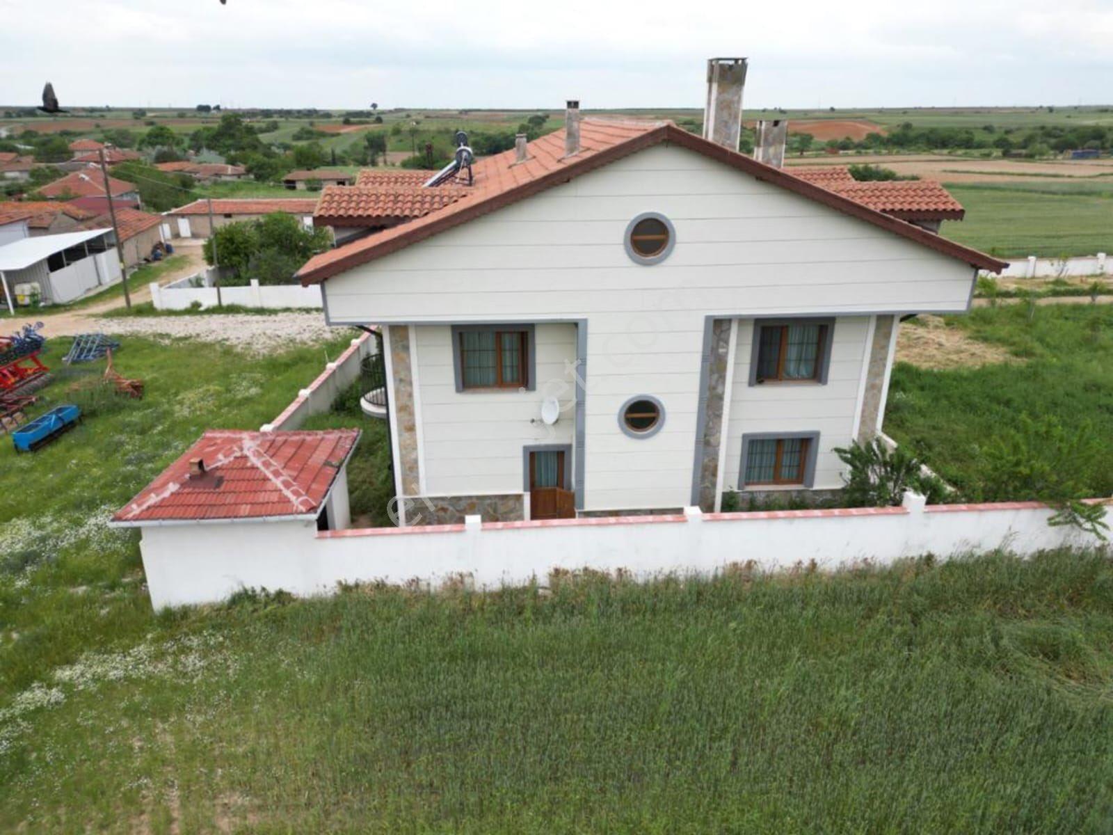 Kırklareli Erikli Yurdu Köyünde Satılık Çiftlik - Görsel 6