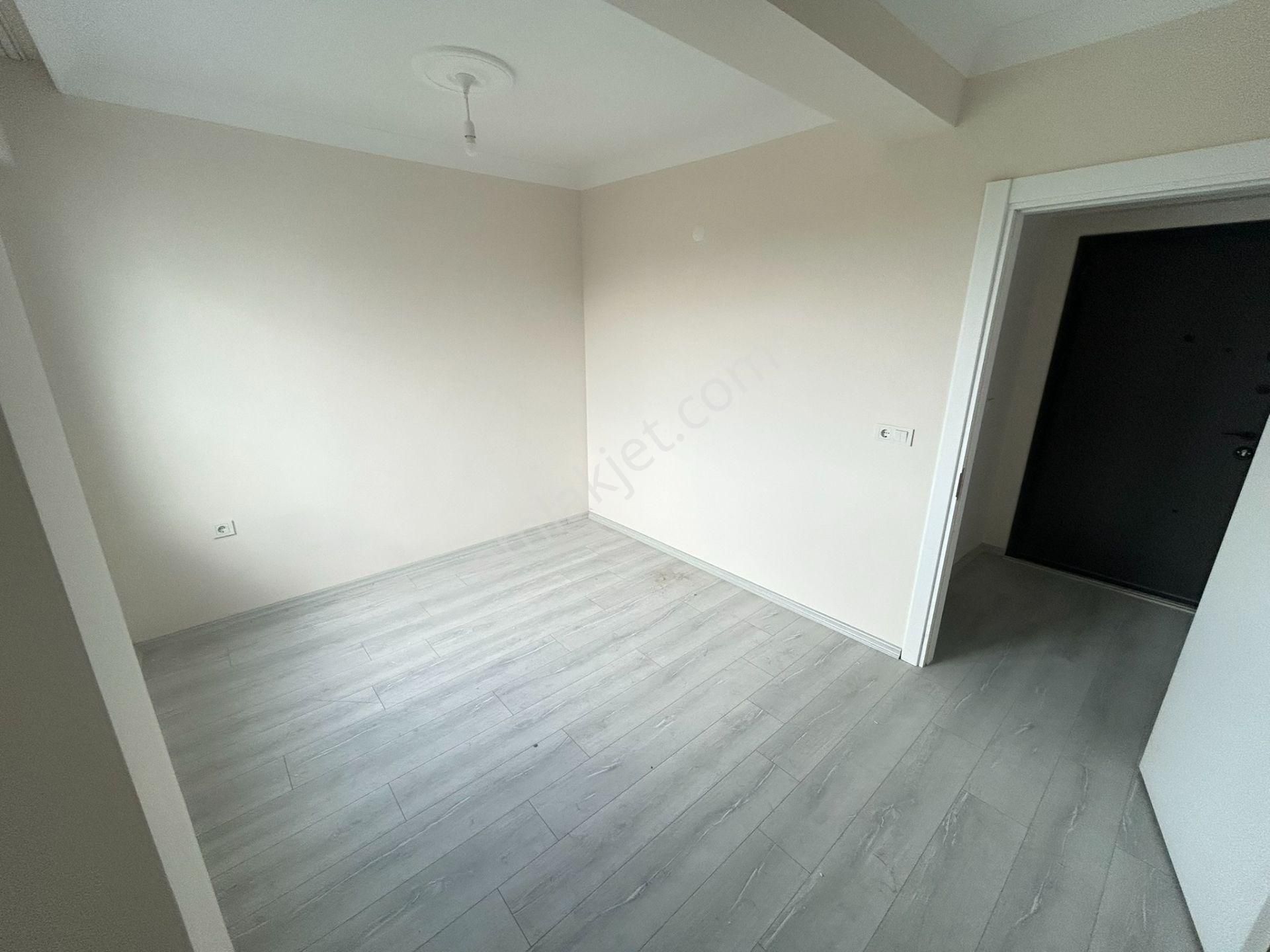 Cihan Emlak - Kiralık - Üniversite, Hastane Ve Hava Üssü Yakını - Görsel 12