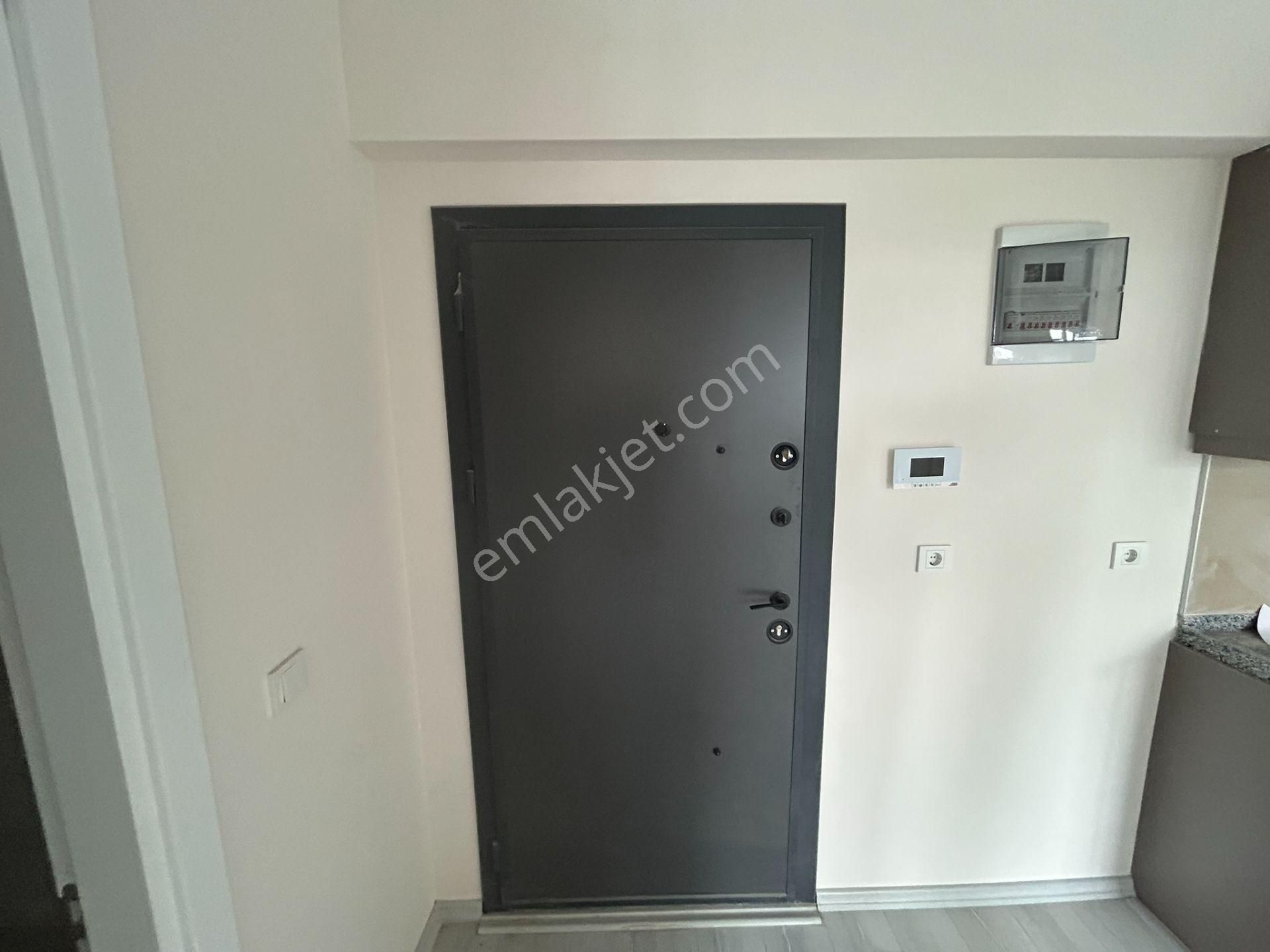 Cihan Emlak - Kiralık - Üniversite, Hastane Ve Hava Üssü Yakını - Görsel 23