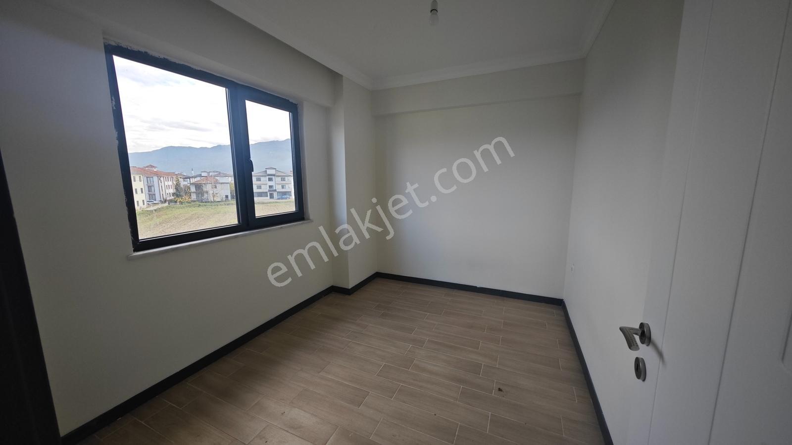 Aydın Emlak'tan Kiralık 1+1 Daire 3.kat Yeni Mah.akyazı - Görsel 2
