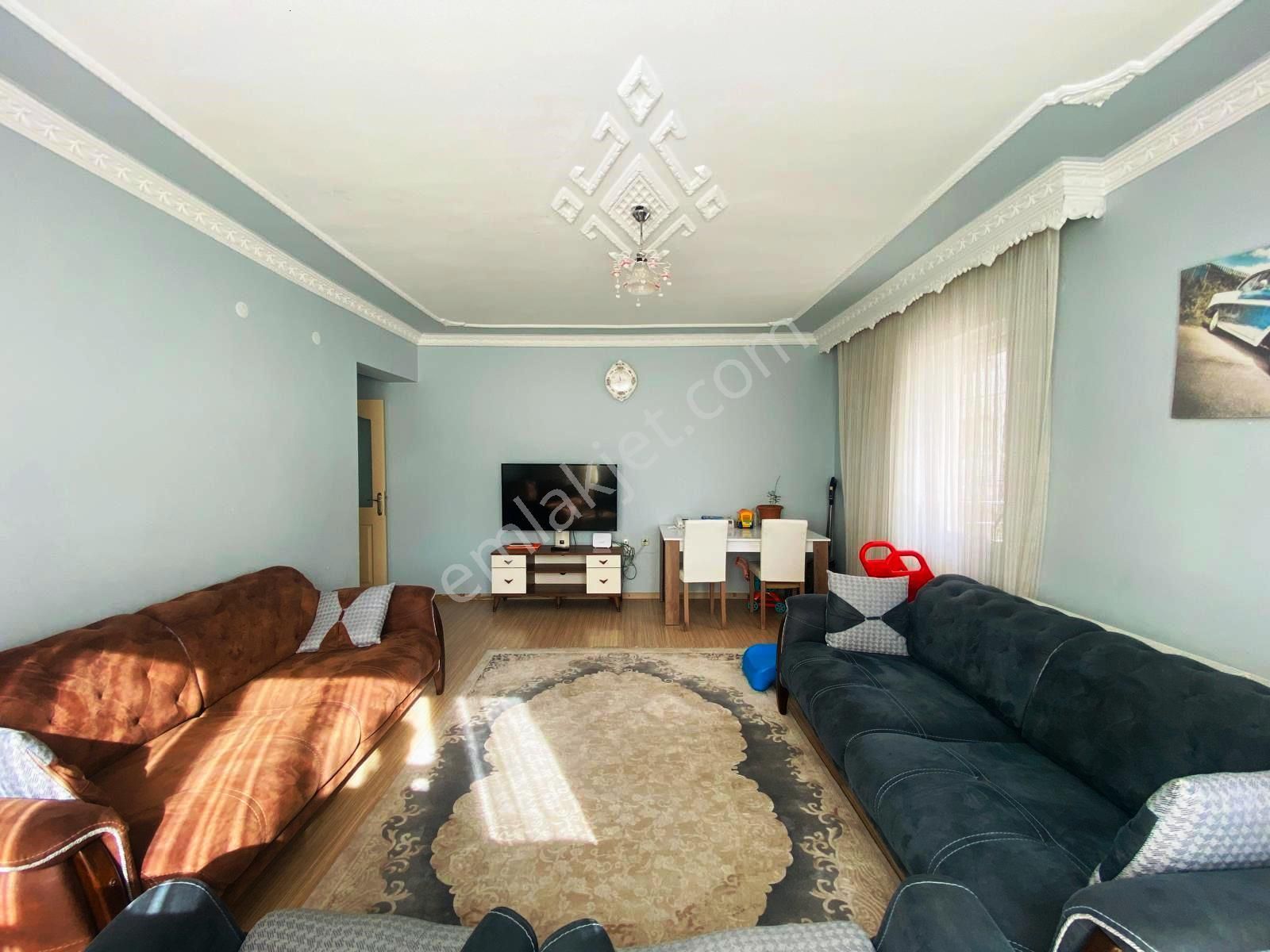 İmir Emlak'tan Güney Cephe 1.kat Ön Cephe Ebeveyn Banyolu Yapılı - Görsel 7