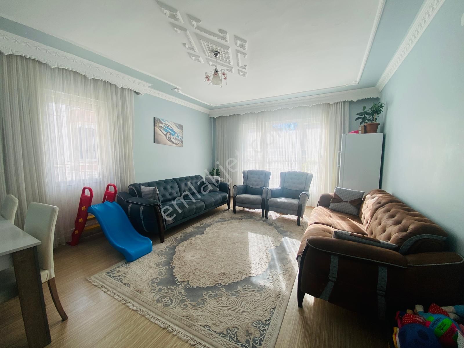 İmir Emlak'tan Güney Cephe 1.kat Ön Cephe Ebeveyn Banyolu Yapılı - Görsel 4