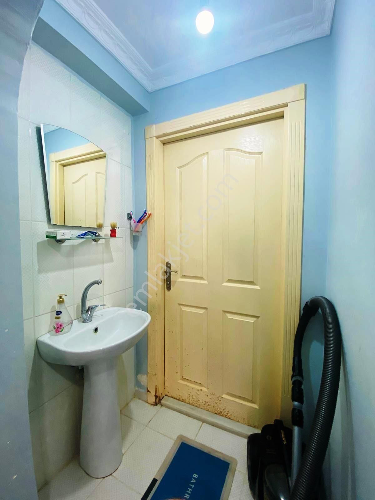 İmir Emlak'tan Güney Cephe 1.kat Ön Cephe Ebeveyn Banyolu Yapılı - Görsel 31