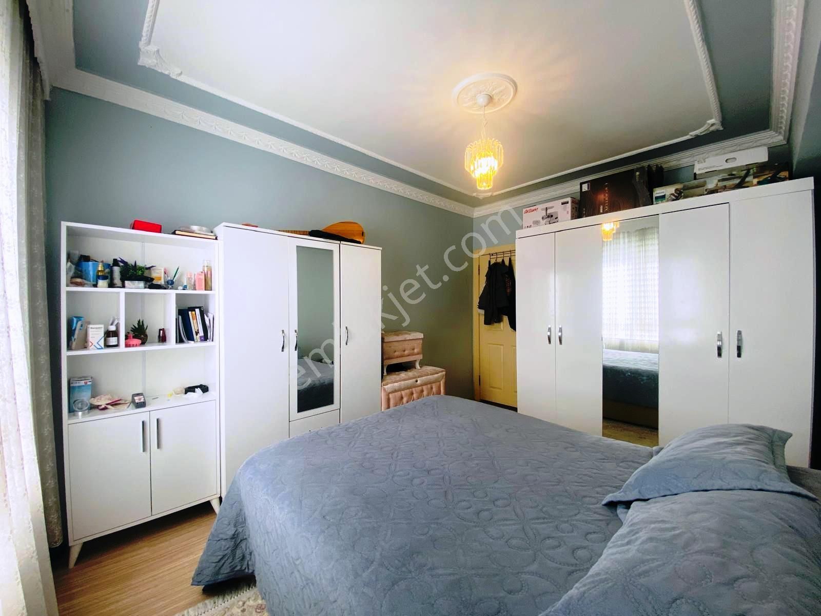 İmir Emlak'tan Güney Cephe 1.kat Ön Cephe Ebeveyn Banyolu Yapılı - Görsel 16