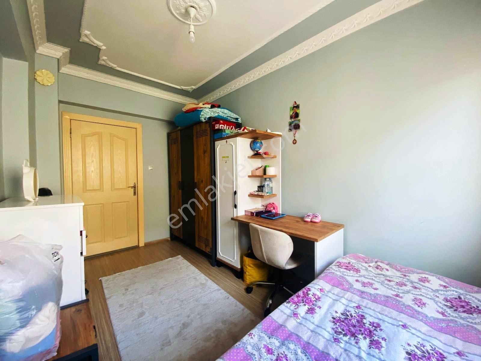 İmir Emlak'tan Güney Cephe 1.kat Ön Cephe Ebeveyn Banyolu Yapılı - Görsel 20