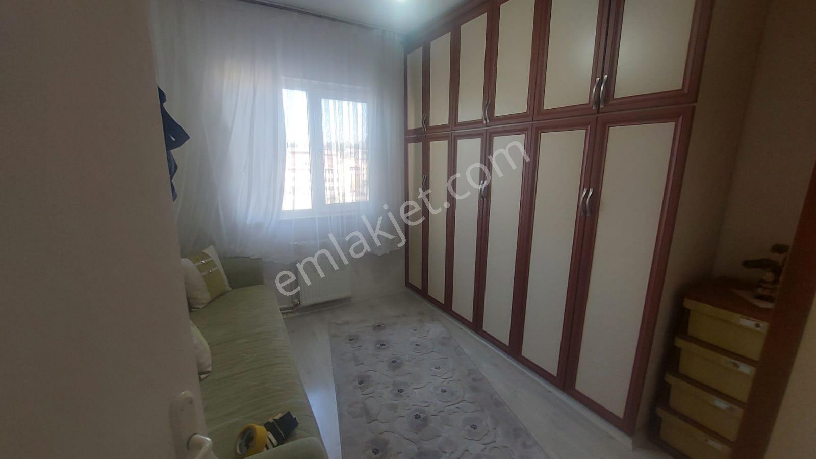 Seyrantepe Toki'de 3+1 Full Bakımlı Fırsat Daire - Görsel 15