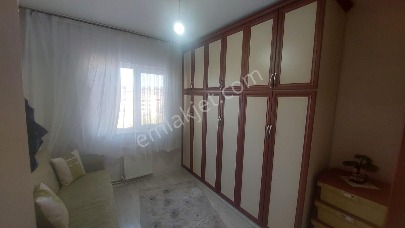 Seyrantepe Toki'de 3+1 Full Bakımlı Fırsat Daire - Görsel 11