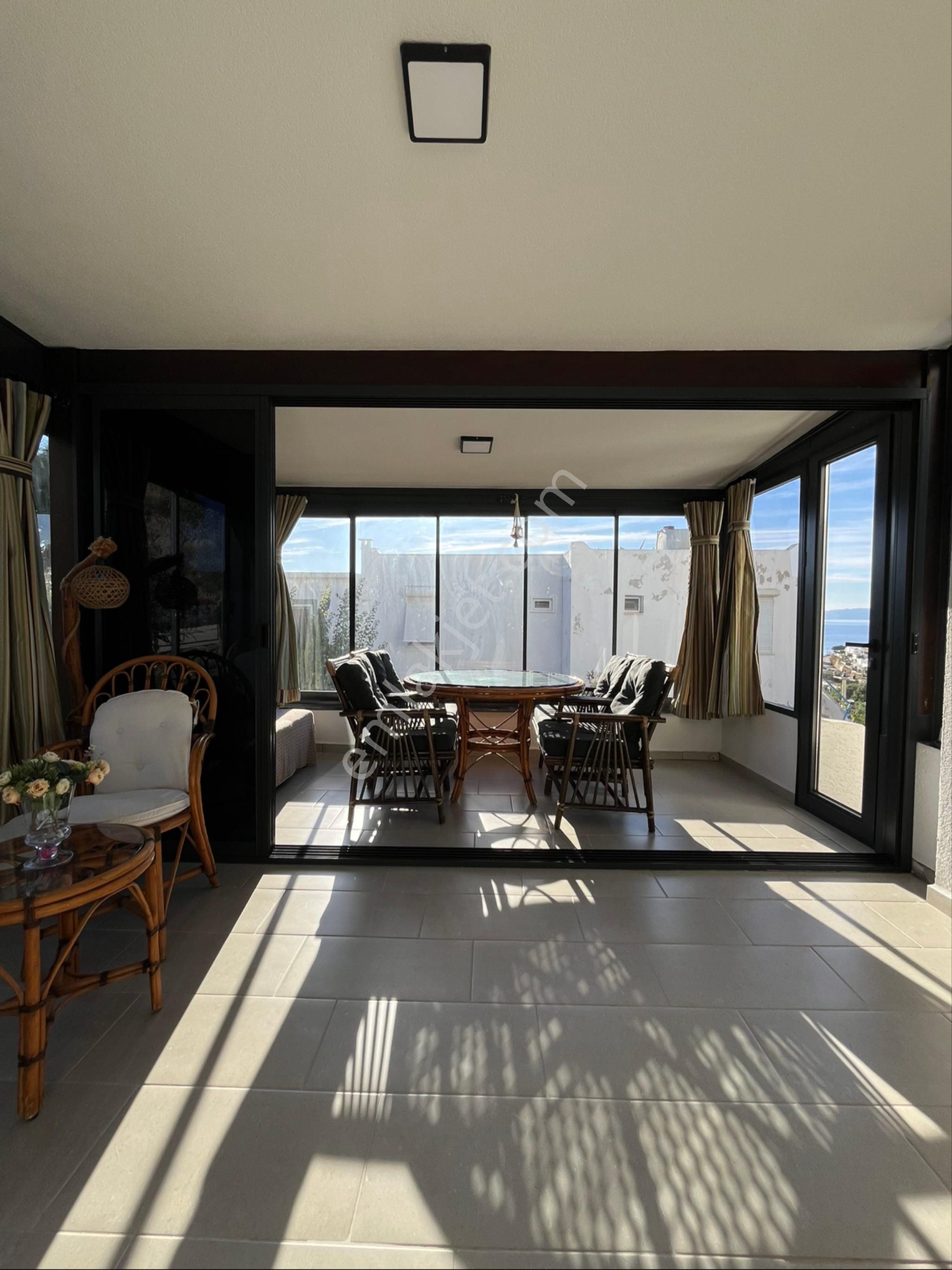 Bonema'dan Akyarlarda Prestijli Sitede Deniz Manzaralı 2+1 - Görsel 9