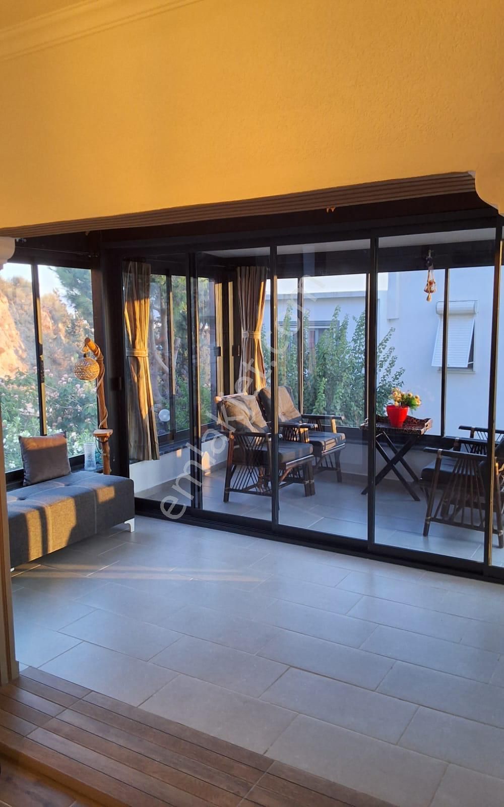 Bonema'dan Akyarlarda Prestijli Sitede Deniz Manzaralı 2+1 - Görsel 14