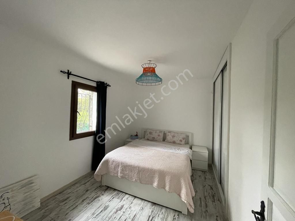 Bodrum Turgutreis Te 3+2 Yıllık Kiralık Müstakil Taş Ev - Görsel 9