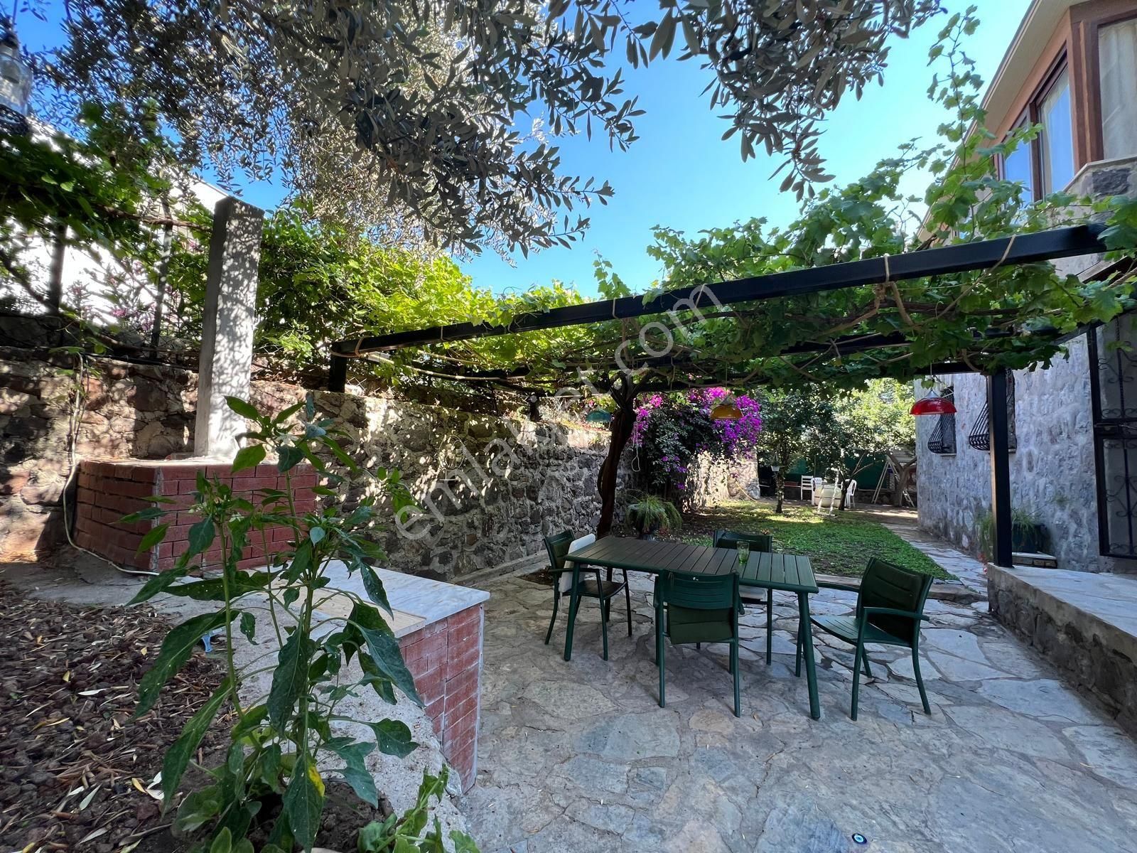 Bodrum Turgutreis Te 3+2 Yıllık Kiralık Müstakil Taş Ev - Görsel 13