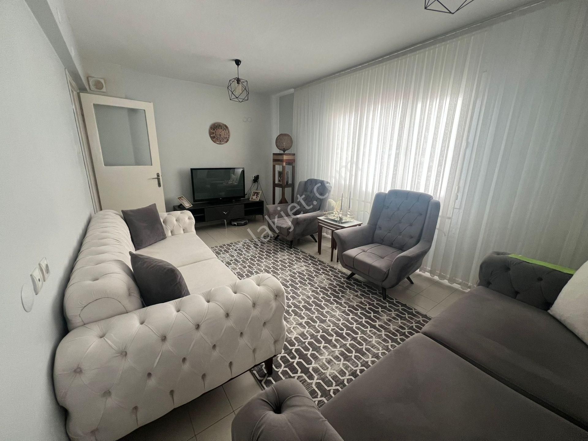 Acil Buca İşçievleri Yiğitler Mahde 2+1 95m2 Ayrı Mutfak Arakat Ferah Daire - Görsel 4