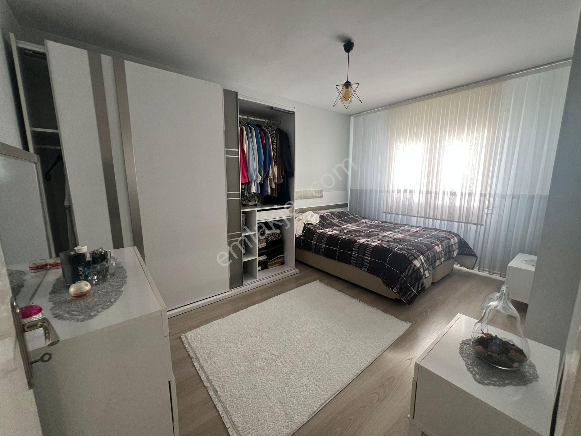 Acil Buca İşçievleri Yiğitler Mahde 2+1 95m2 Ayrı Mutfak Arakat Ferah Daire - Görsel 8