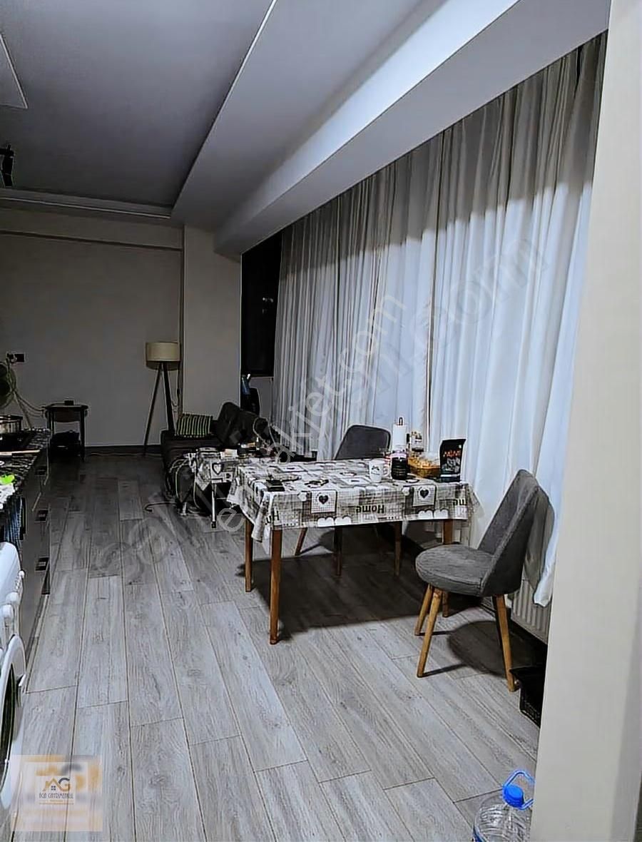 Mezitli Soli Civarında Eşyalı 1+1 Acil Satılık Daire - Görsel 11