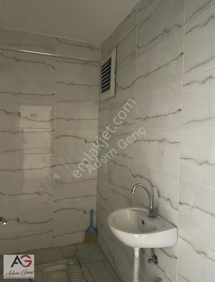 Orhan Gazi Mahallesinde Kiralık 2+1 Daire - Görsel 23