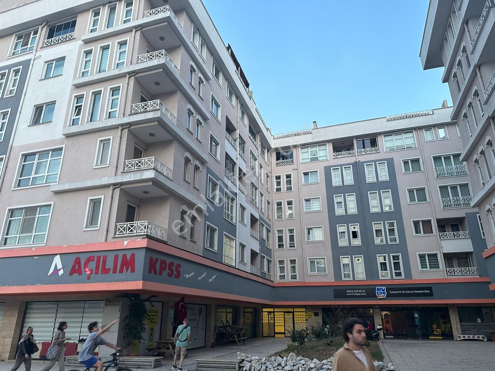 3+1 Eşyasız Güvenlikli Lüx Kiralık Daire