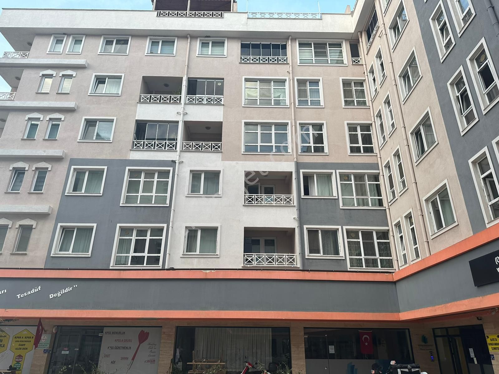 3+1 Eşyasız Güvenlikli Lüx Kiralık Daire - Görsel 17