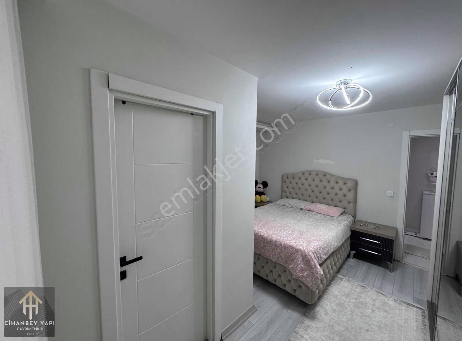 Samandıra Merkez'de Yeni Yapı Geniş 3+1 Arakat Daire - Görsel 8