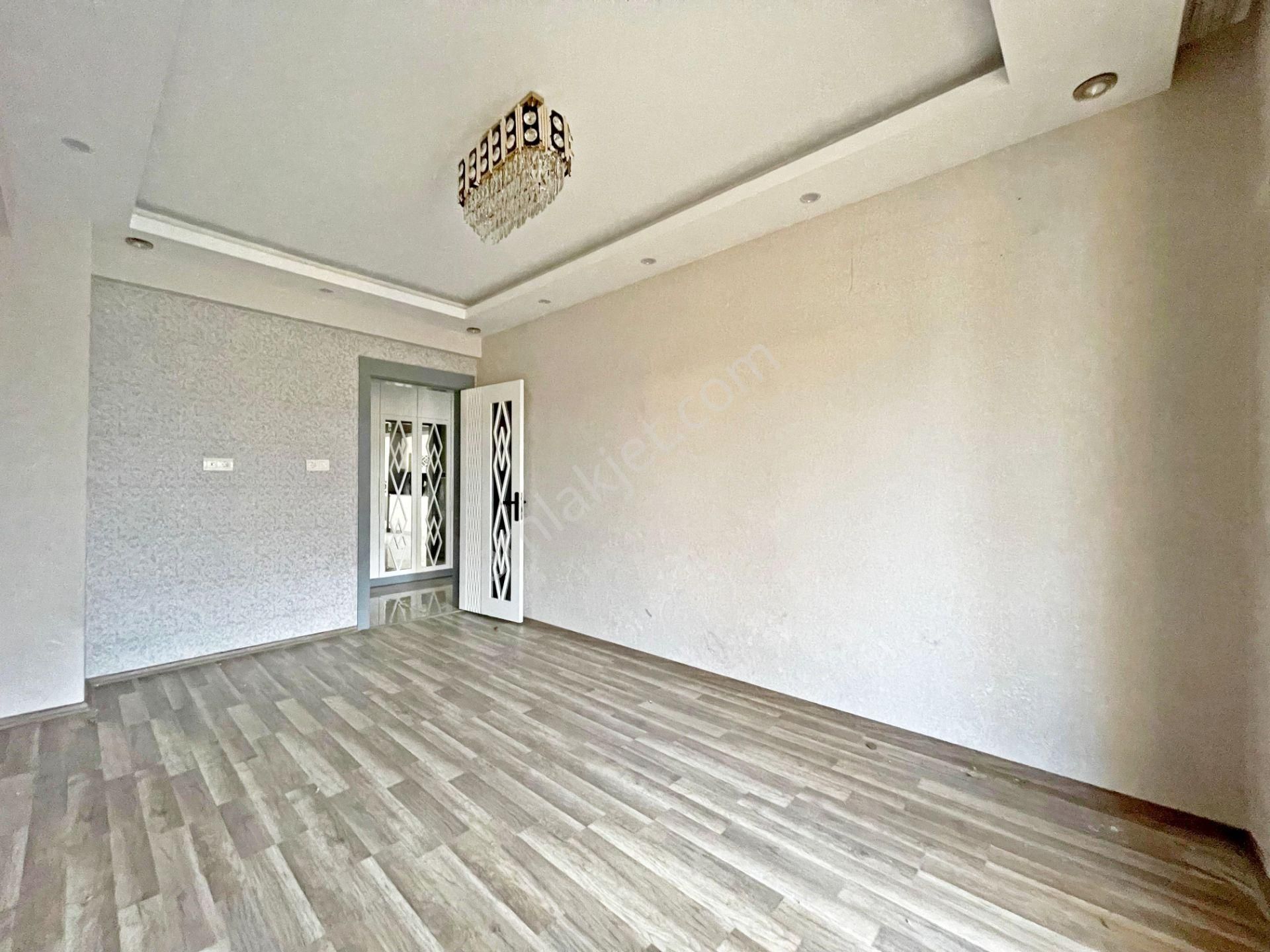 Karacaahmet'te Kat Ve Cepheli! Yemek Odalı Ultralüx 3.5+1 Daireler - Görsel 12