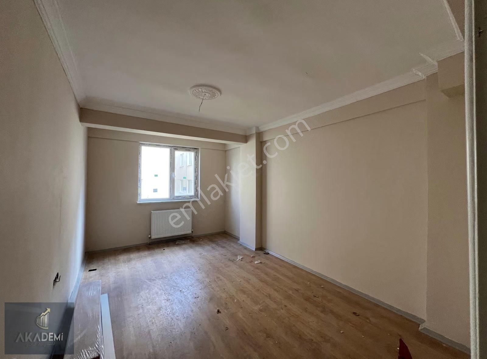Akademi Emlak'tan Çamlıca'da Geniş Kiralık 1+1 - Görsel 5