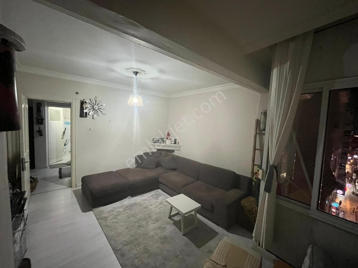 Balçova Ata Caddesi Üzeri 1+1 Daire - Görsel 32