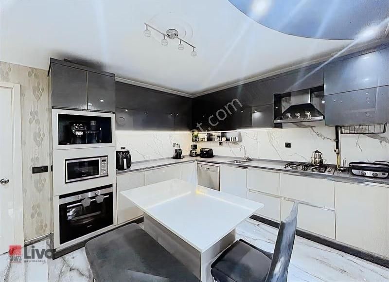 Rw Liva Dan Bahçelievler Mah. Muhteşem 5+1 Dubleks Daire - Görsel 11