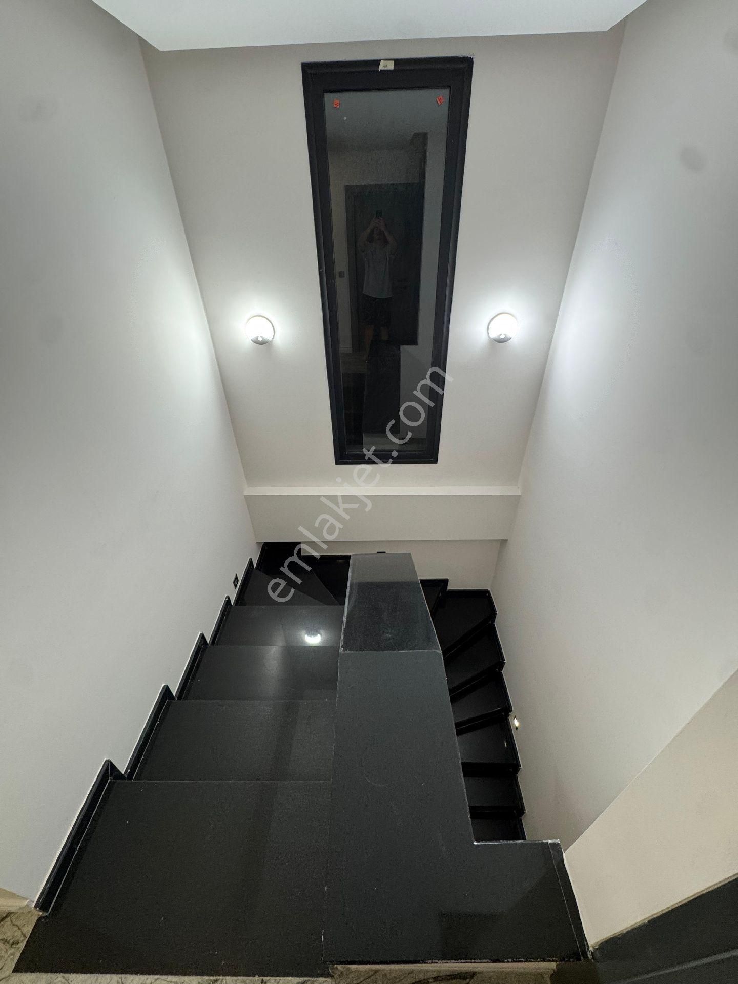 Kuşadası Merkezde Satılık 4+1 Full Deniz Manzaralı Özel Havuzlu - Görsel 23