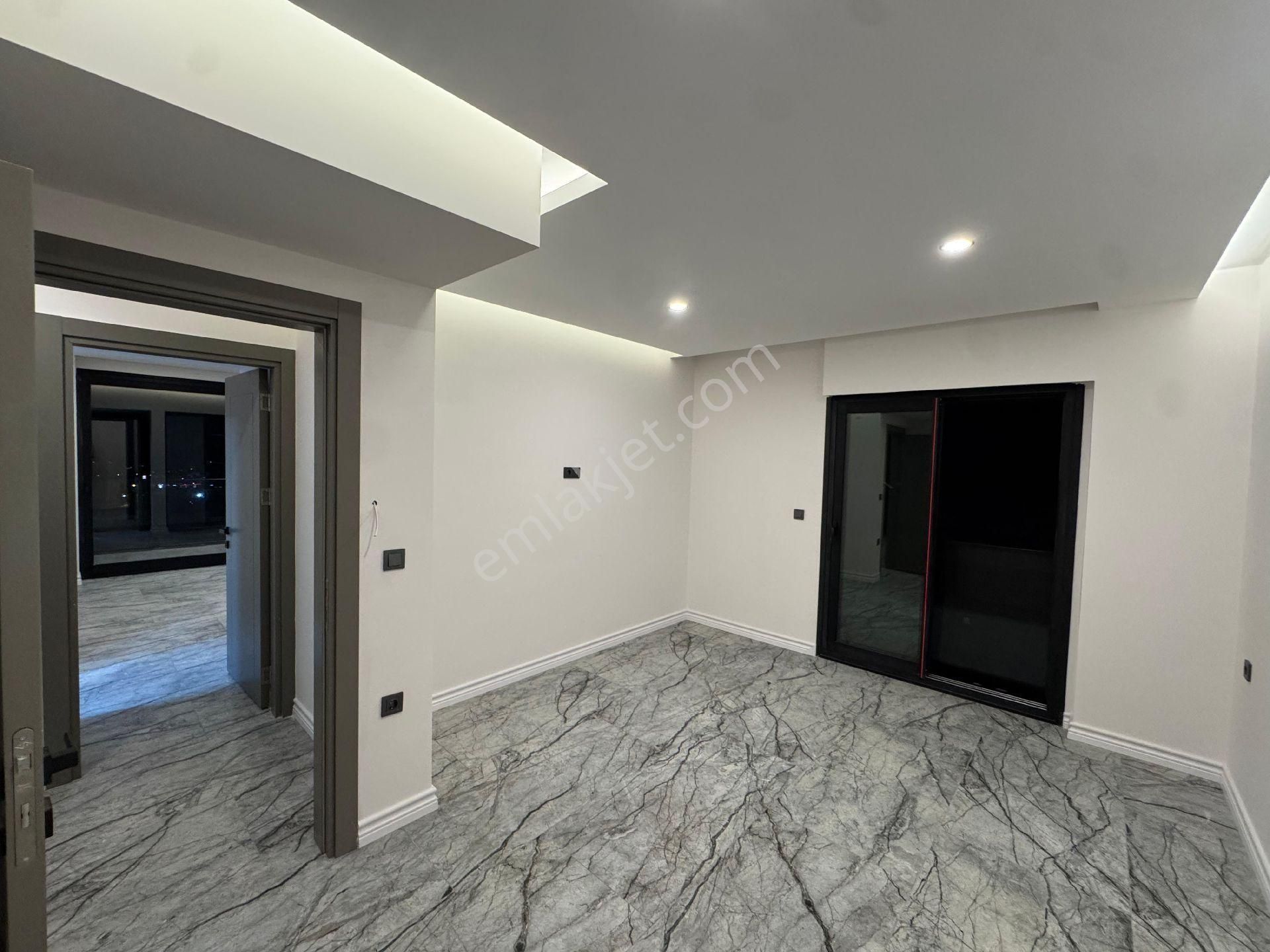 Kuşadası Merkezde Satılık 4+1 Full Deniz Manzaralı Özel Havuzlu - Görsel 16