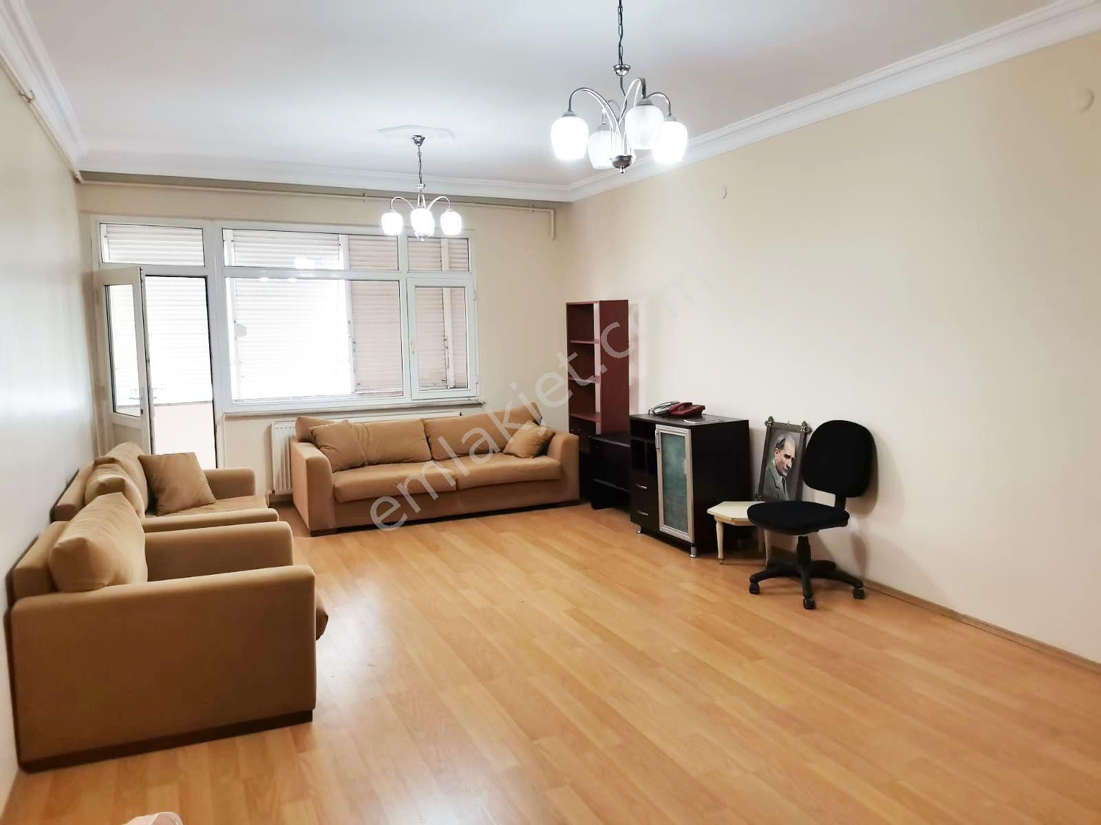 İstanbul Üsküdar Meydana 100mt Eşyalı Kiralık 2+1 Daire - Görsel 2