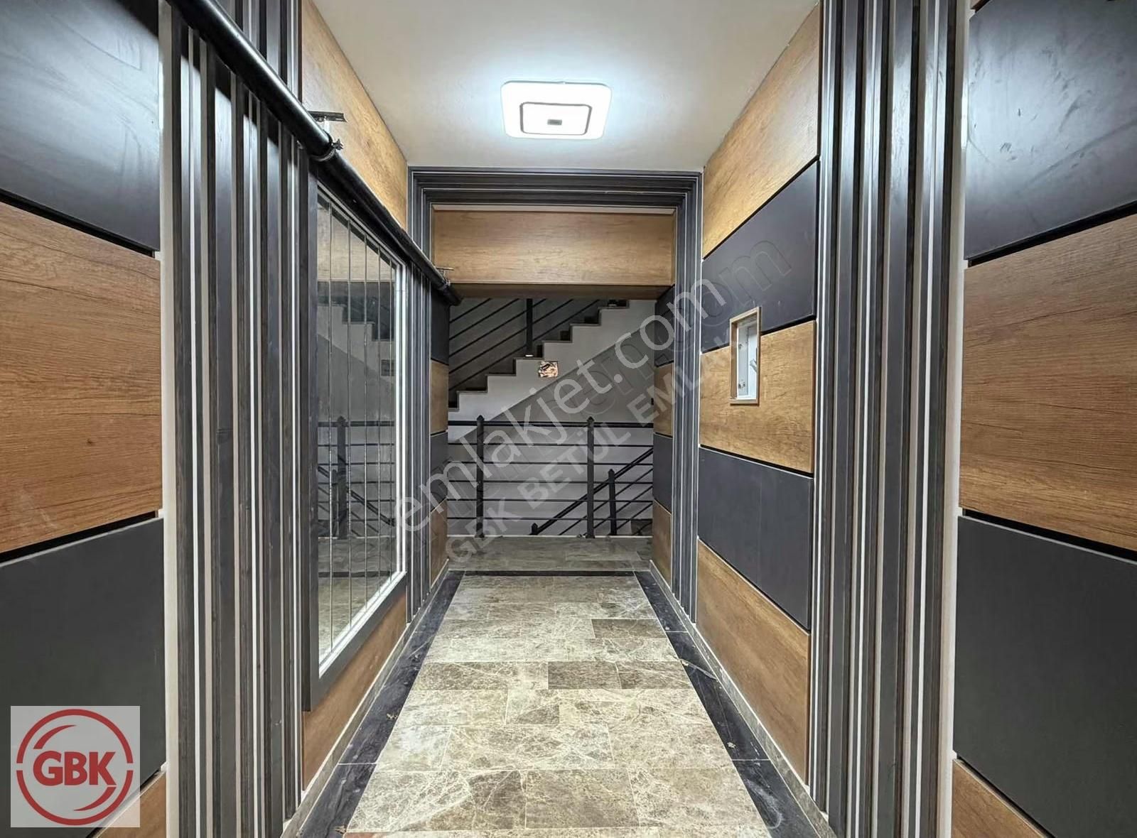 Bahçelievler Metroya 200 Metre | Kapalı Otoparklı 2+1 Daire - Görsel 17