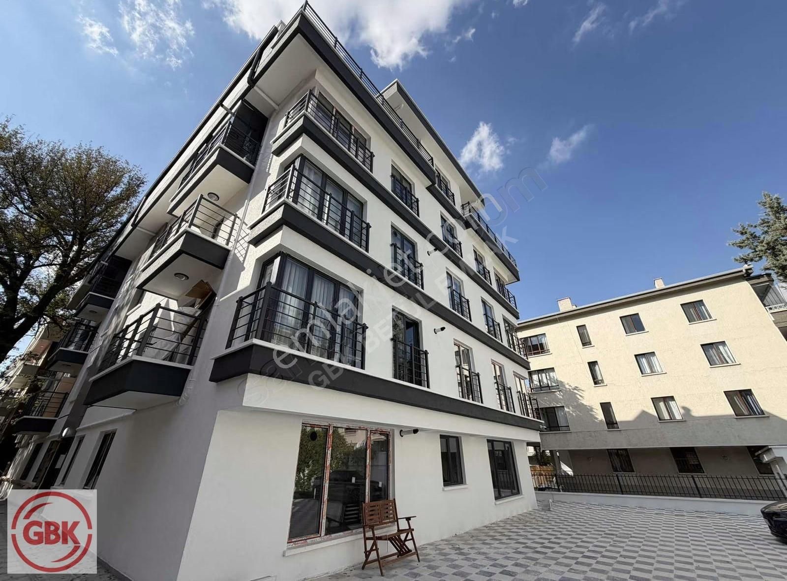 Bahçelievler Metroya 200 Metre | Kapalı Otoparklı 2+1 Daire - Görsel 35