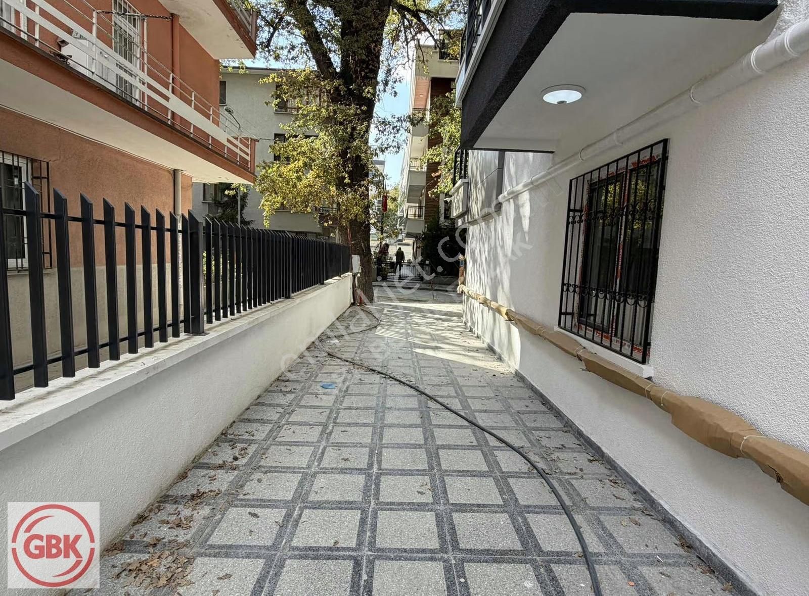 Bahçelievler Metroya 200 Metre | Kapalı Otoparklı 2+1 Daire - Görsel 19