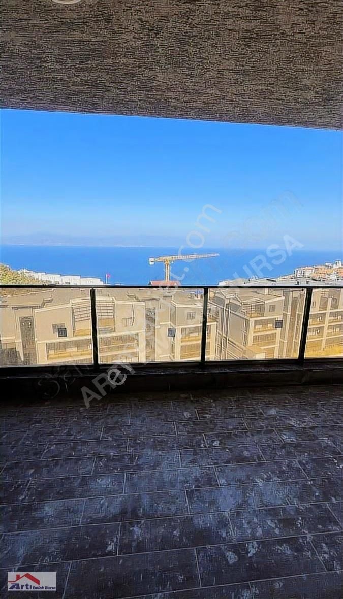 Arti Dan Deniz Manzarali Lux Tasarim