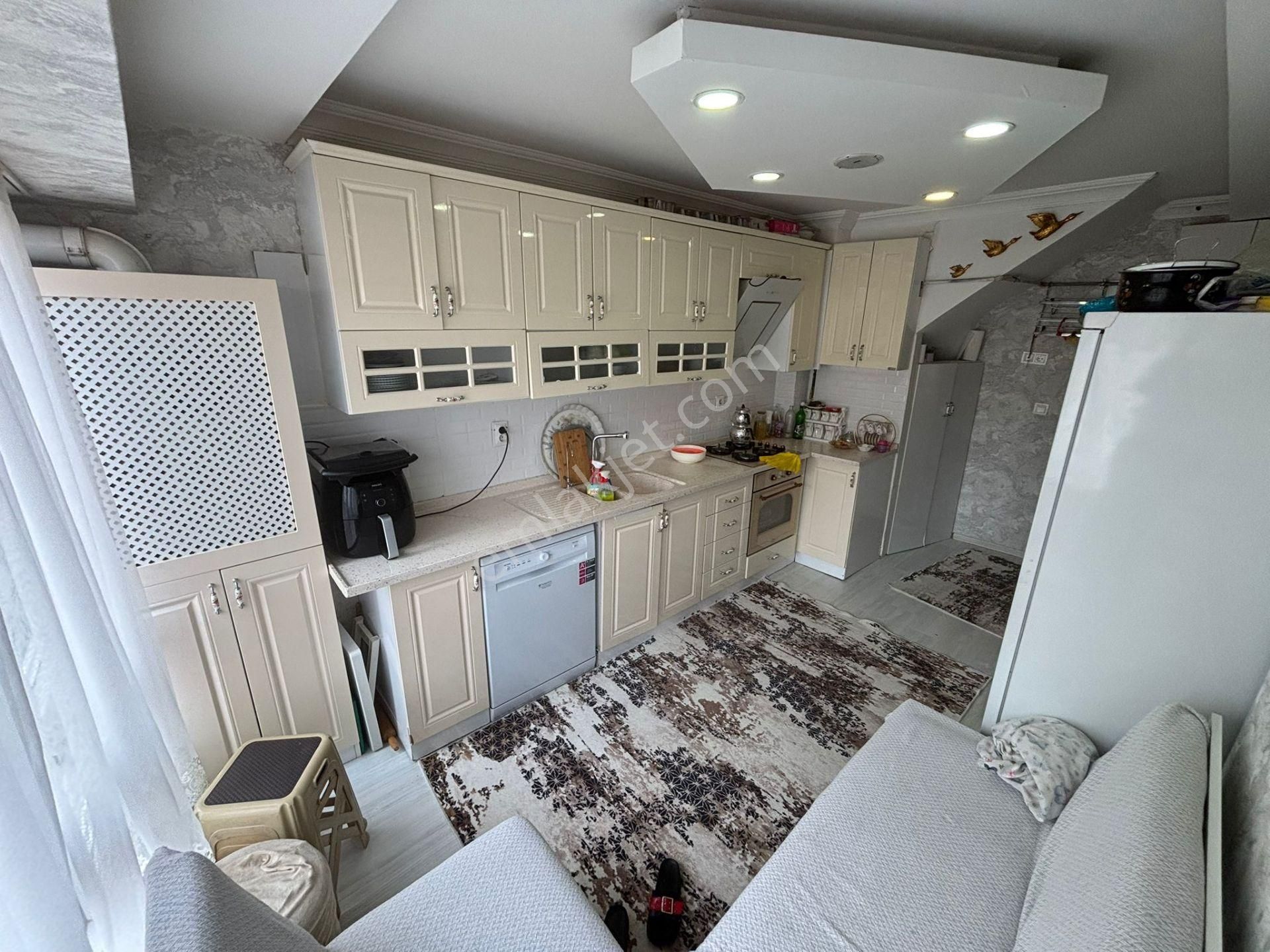 Şahintepe Mah. 4.katta 240m2 Asansörlü 4+1 Dubleks Satılık Daire - Görsel 4