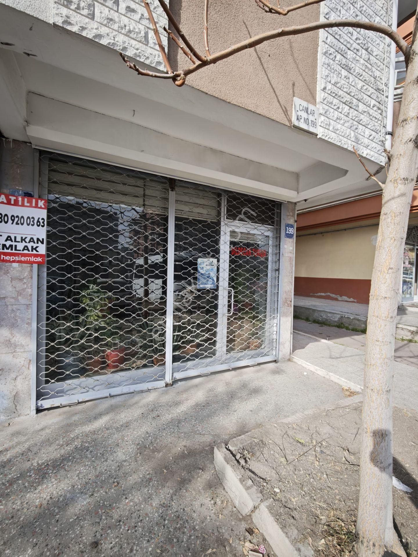 Kecören İncirli Yunus Emre Caddesin'de 30 M2 Satılık Dükkan - Görsel 13