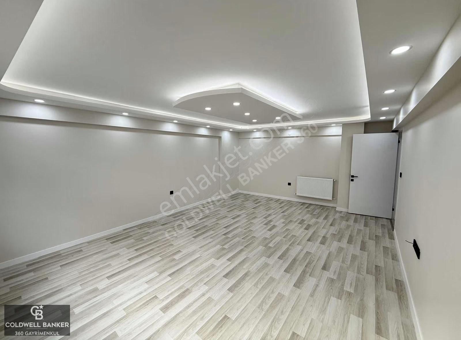 İzmir Güzelyalının Kalbinde, Komple Yenilenmiş 3+1 Daire - Görsel 25