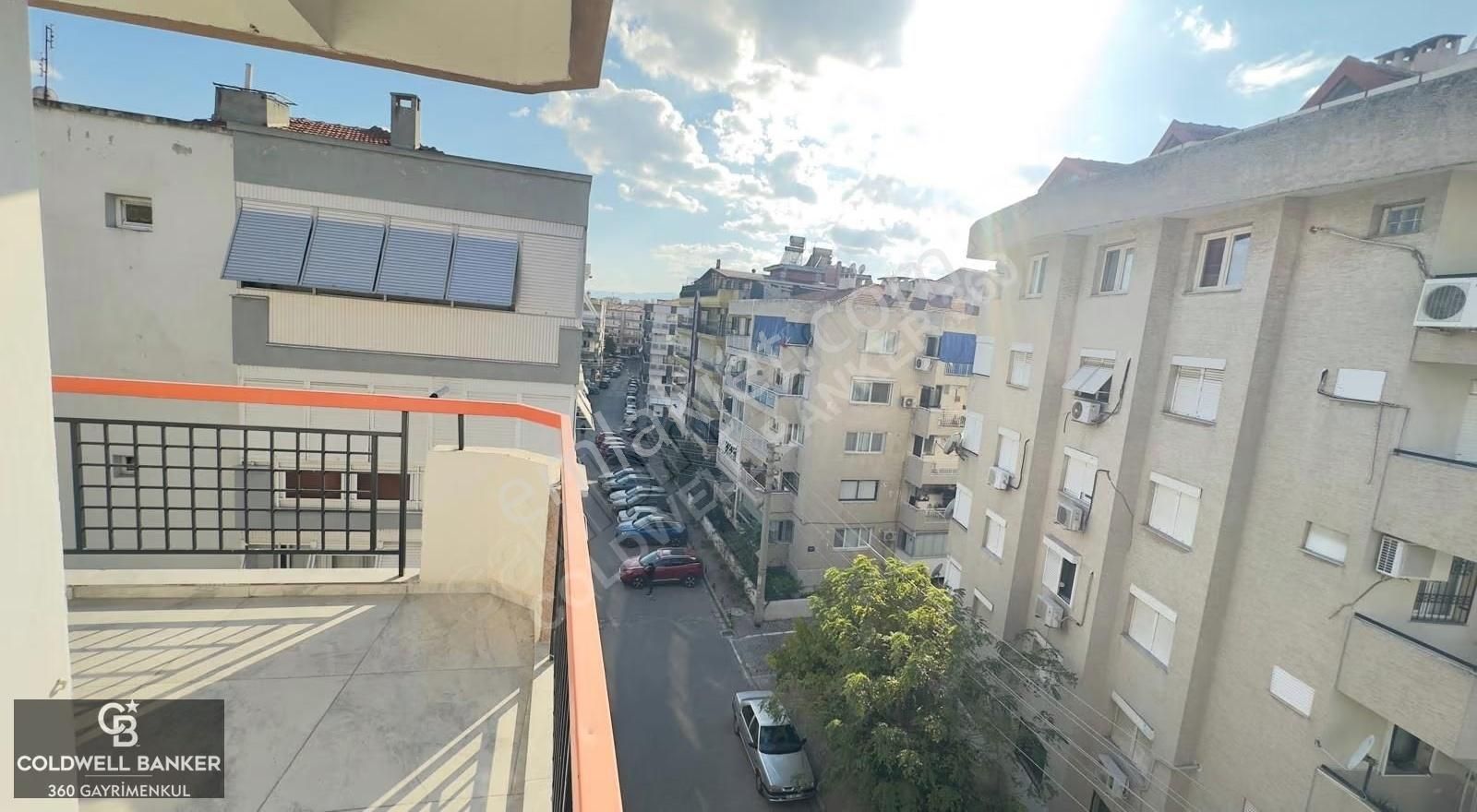 İzmir Karşıyaka'da Modern Tasarımlı Işıltılı Satılık 2+1 Daire - Görsel 15