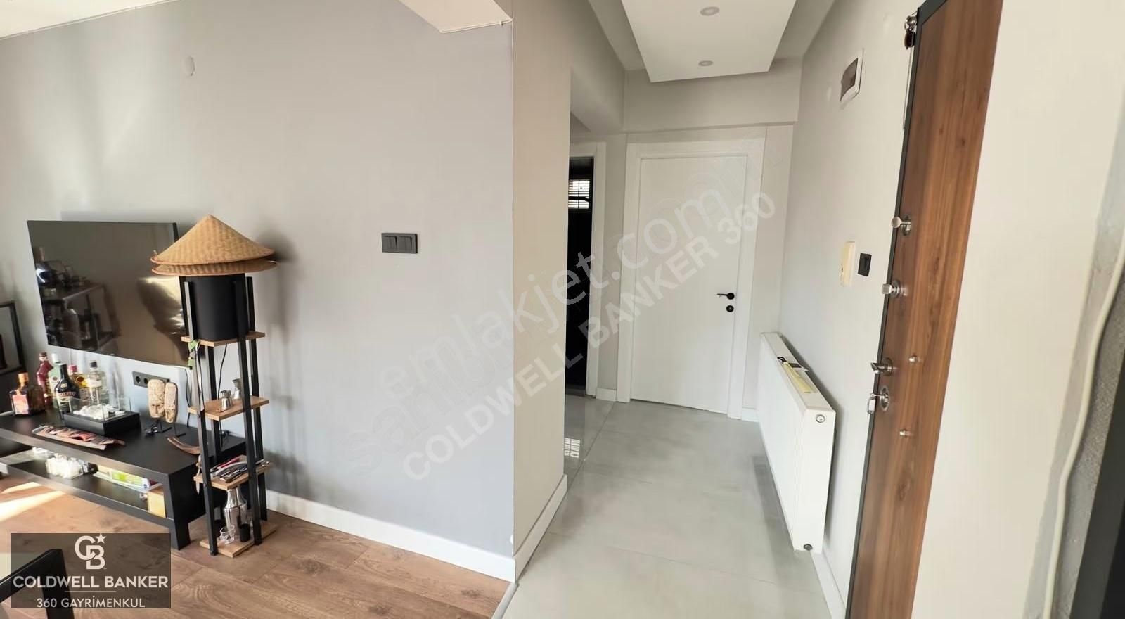 İzmir Karşıyaka'da Modern Tasarımlı Işıltılı Satılık 2+1 Daire - Görsel 3