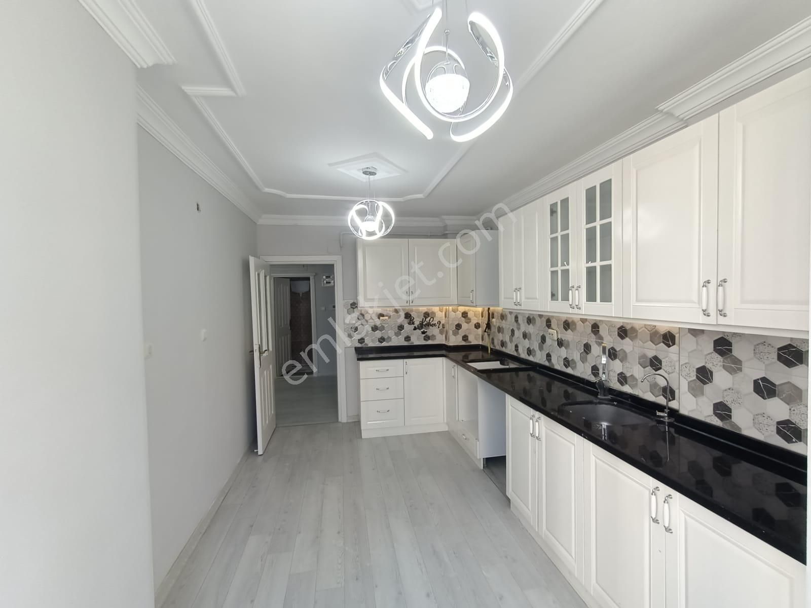 İz'den Bulvar Üzeri Full Yapılı Masrafsız 4+1 Satılık Fırsat Daire - Görsel 2