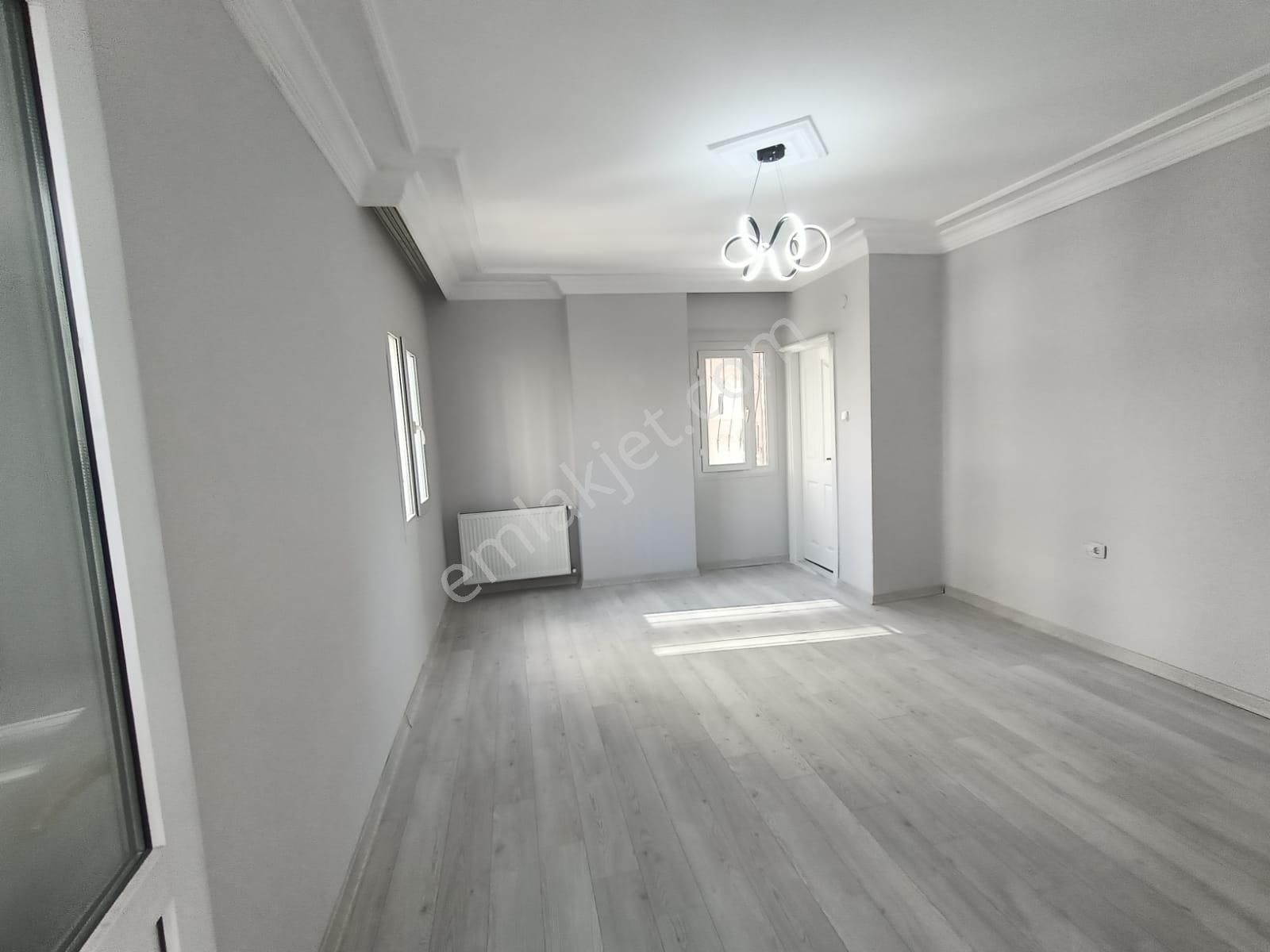 İz'den Bulvar Üzeri Full Yapılı Masrafsız 4+1 Satılık Fırsat Daire