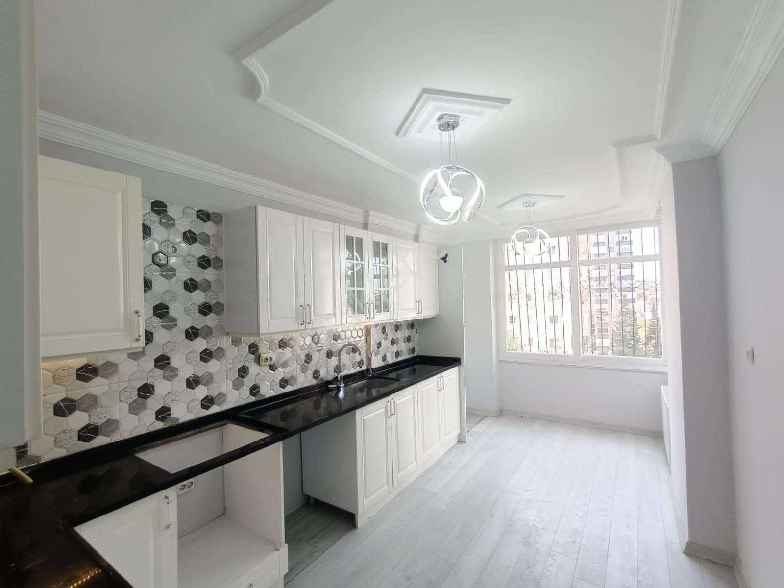 İz'den Bulvar Üzeri Full Yapılı Masrafsız 4+1 Satılık Fırsat Daire - Görsel 4