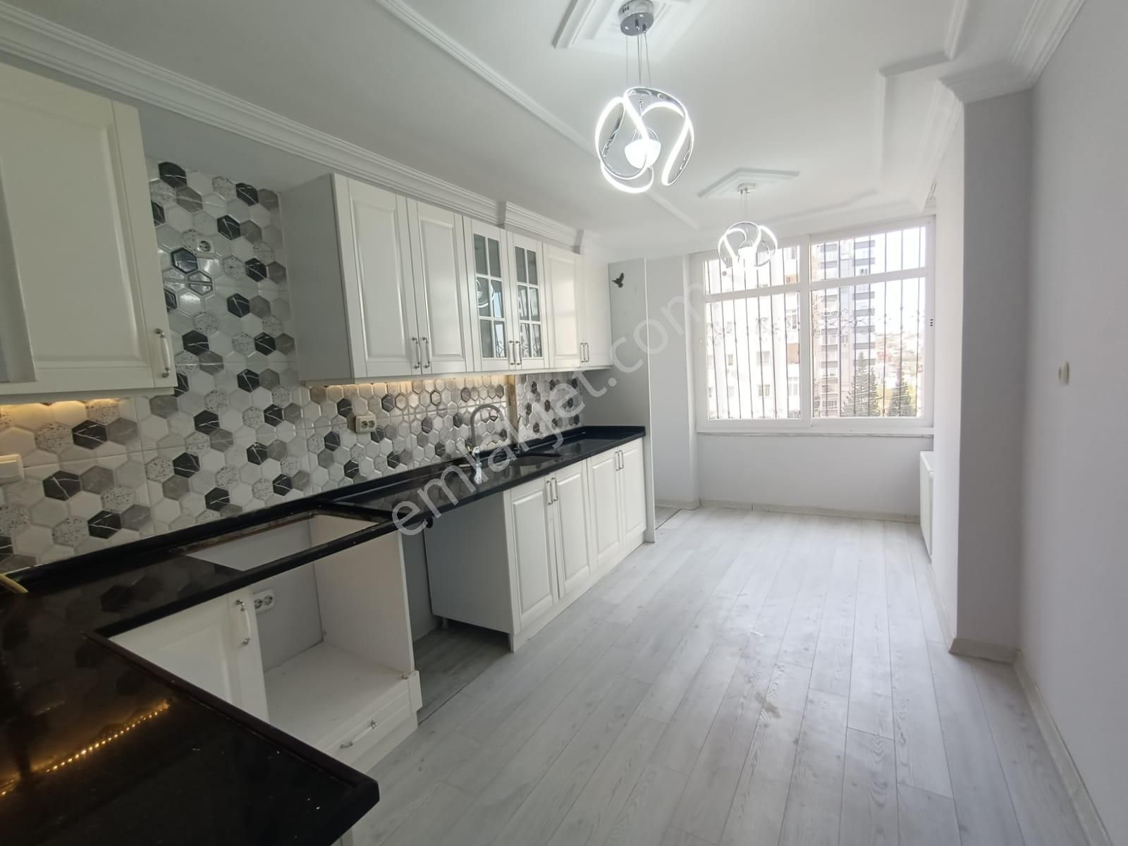 İz'den Bulvar Üzeri Full Yapılı Masrafsız 4+1 Satılık Fırsat Daire - Görsel 3