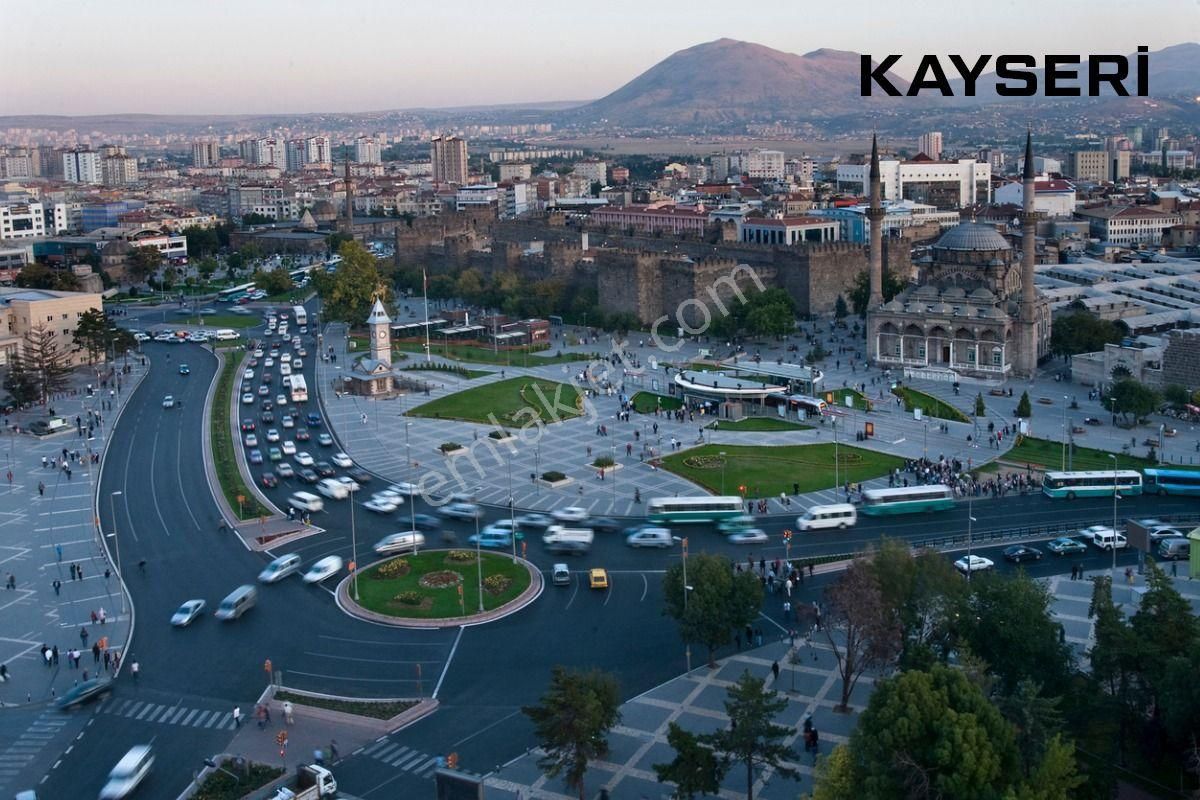 Kayseri Akkışla Cumhuriyet Mah. Satılık 146m2 Bahçe - Görsel 20