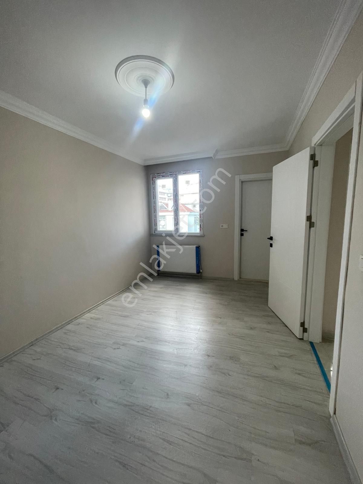 Beylikdüzü Kavaklı Merkezde 2+1 90 M2 1.kat Iskanlı - Görsel 8