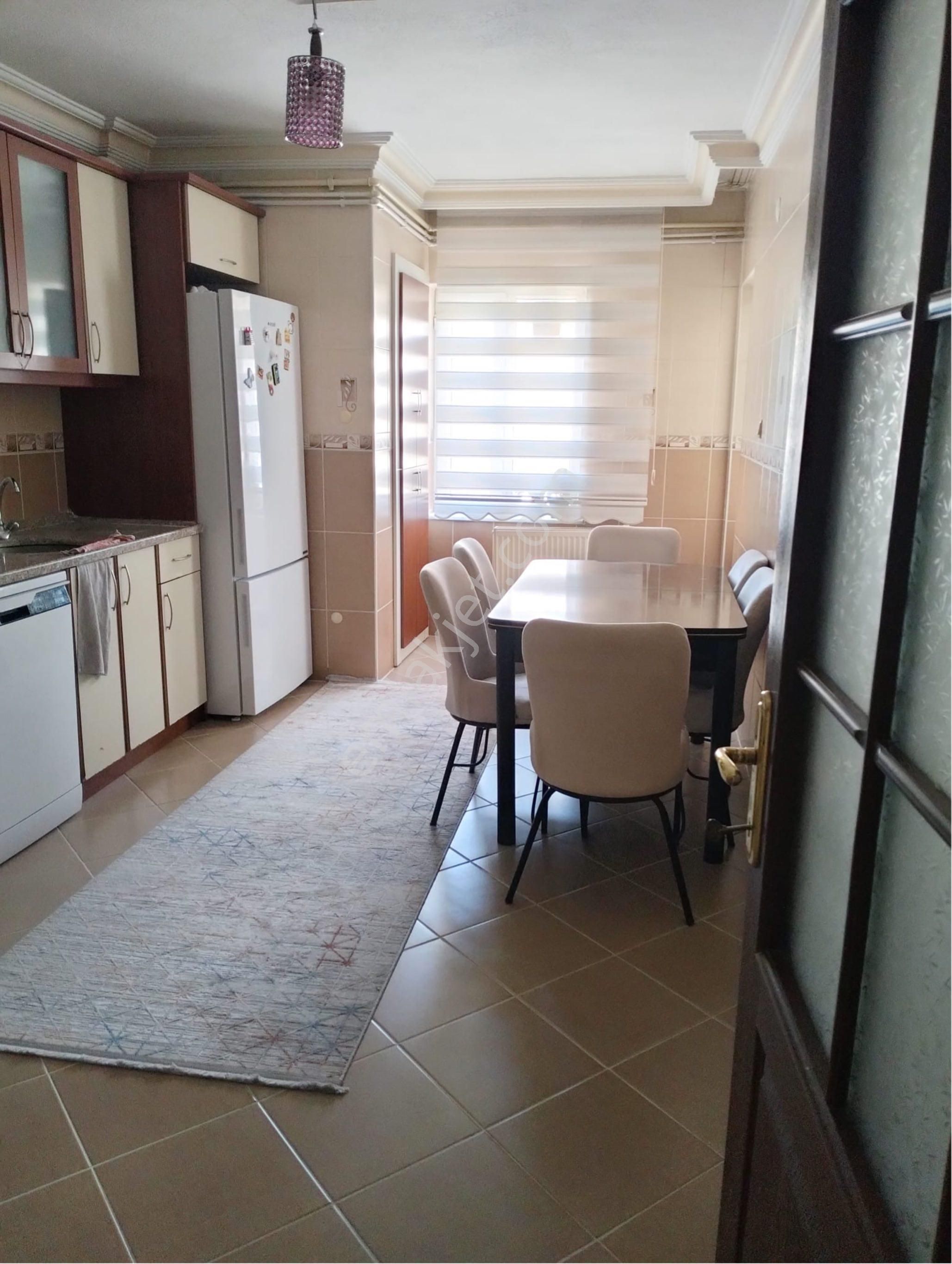 Niğde Merkezi Selçuk Mah. Mandacılar Sitesi Satılk Daire - Görsel 18