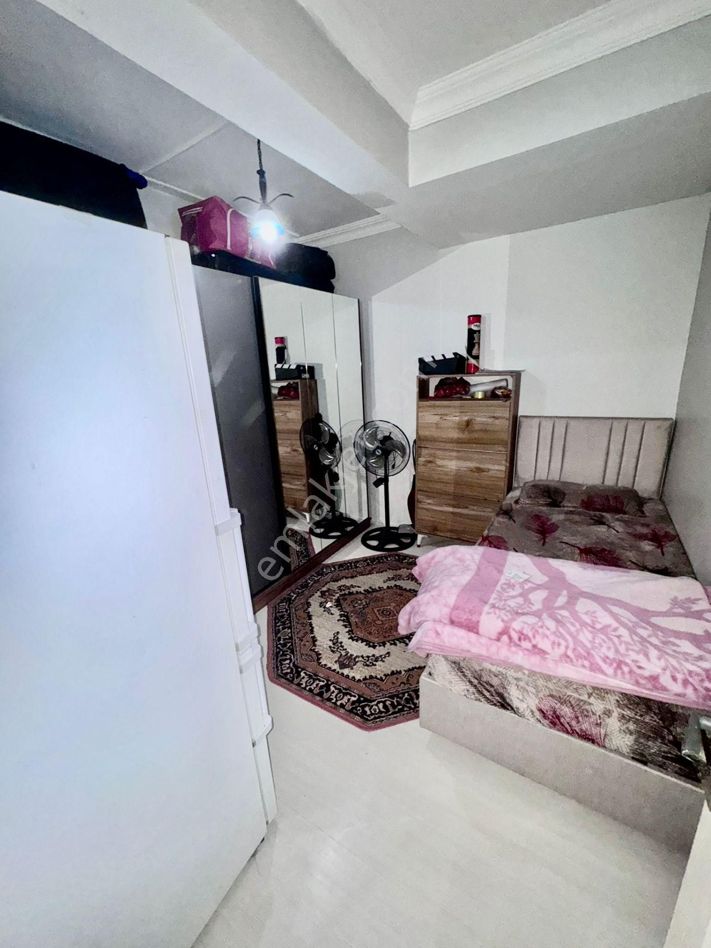 Sd859-çamlıca Mah 2+0 İskanlı 9 Yıllık Bina Bakımlı Daire