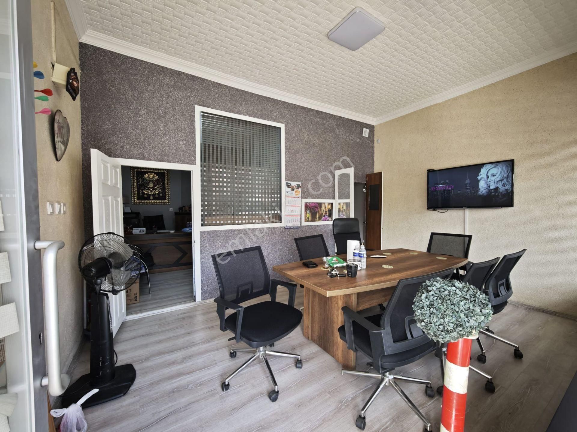 Kecören İncirli Yunus Emre Caddesin'de 40 M2 Satılık Dükkan - Görsel 4