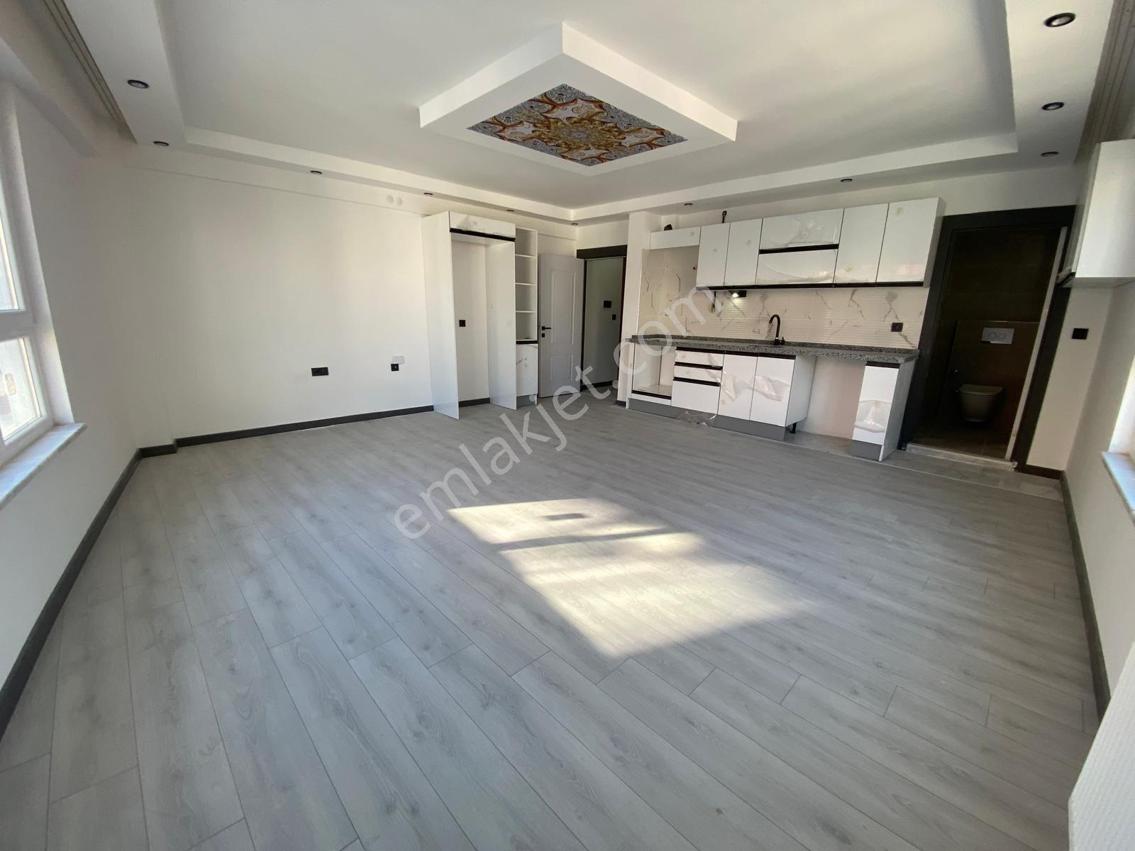 Conker İnşaat Emlak’tan Çamlıca Mahallesi 4+1 165 M2 Satılık Dublex Daire - Görsel 3