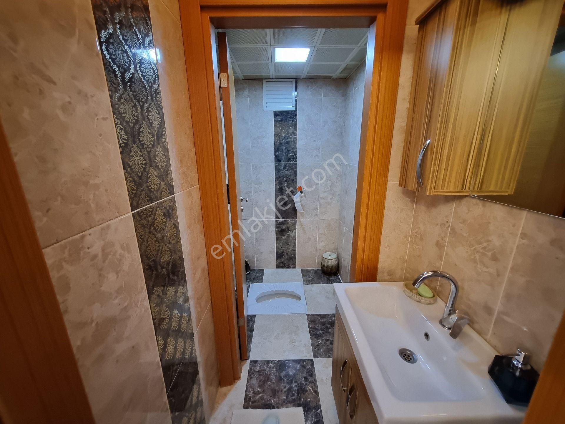 Bağbaşı'dan Seval Cad Mevkii (ayvalı Merkez Yanı) 3+1 Geniş Mutfak Çiftbanyo 9.kat Manzaralı Öngüney - Görsel 21