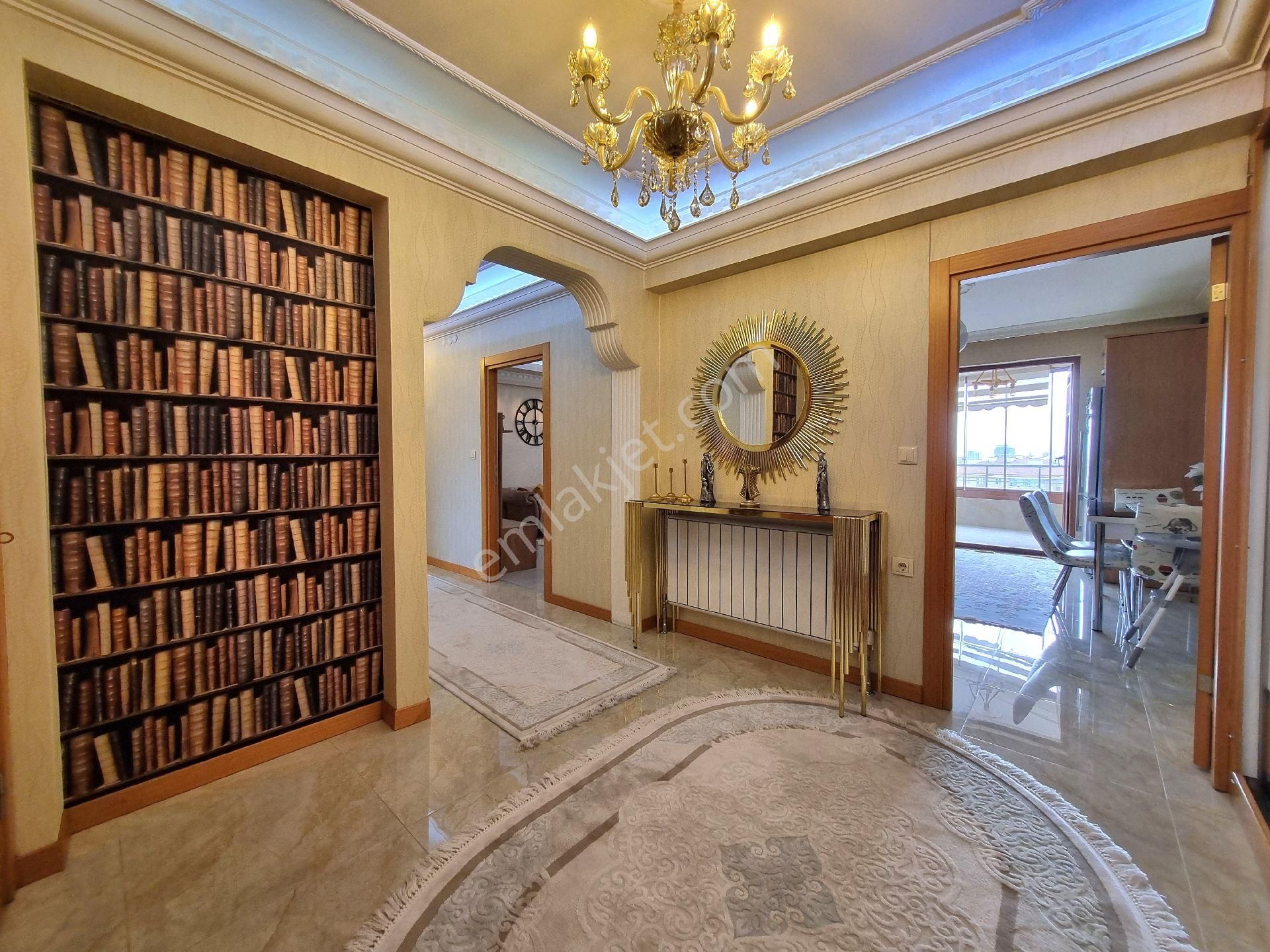 Bağbaşı'dan Seval Cad Mevkii (ayvalı Merkez Yanı) 3+1 Geniş Mutfak Çiftbanyo 9.kat Manzaralı Öngüney - Görsel 3